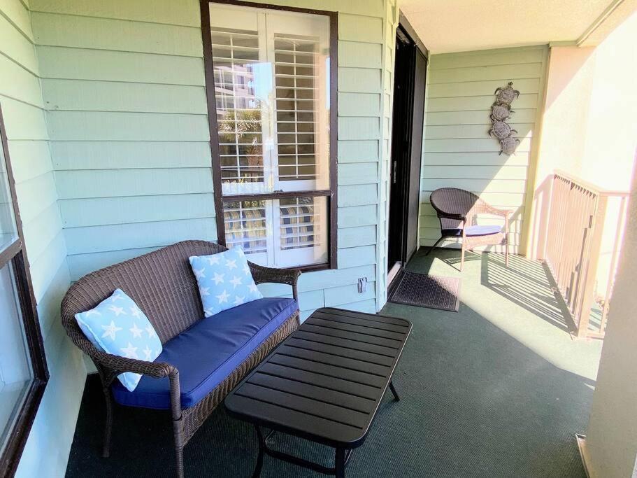 Summer House 109 - And Pool Walkout - 30 Seconds To * Isle of Palms