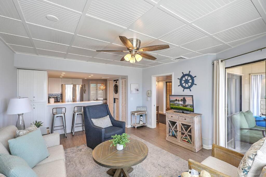 Apartment New Listing! Port O' Call B103 - Oceanfront Oasis! *