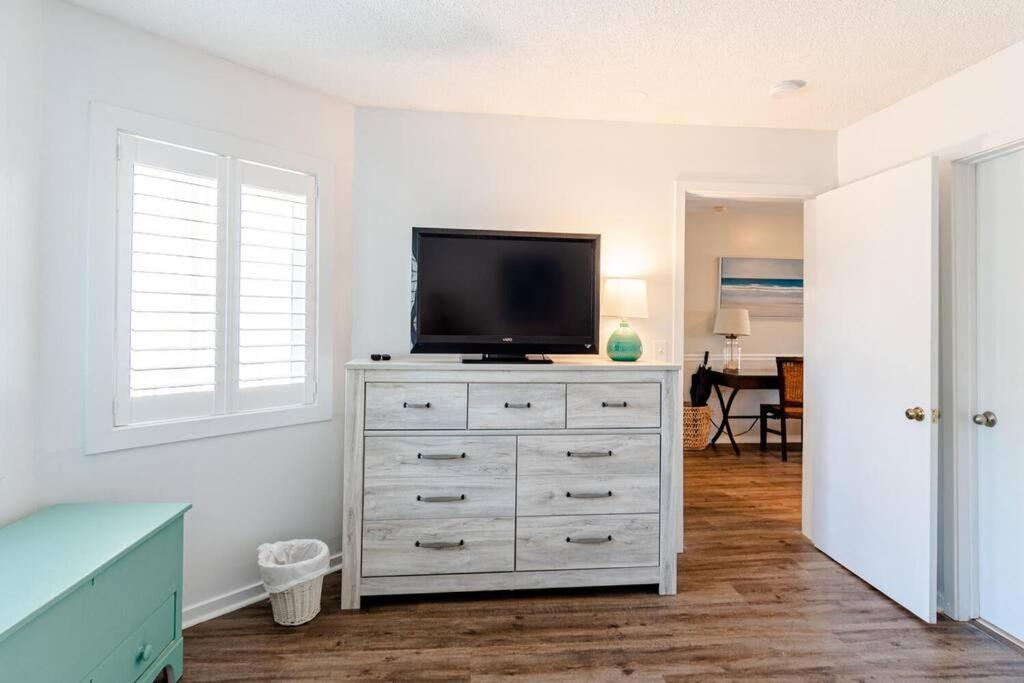 Tidewater I102 - Beautiful Oceanview! First Floor Walkout!