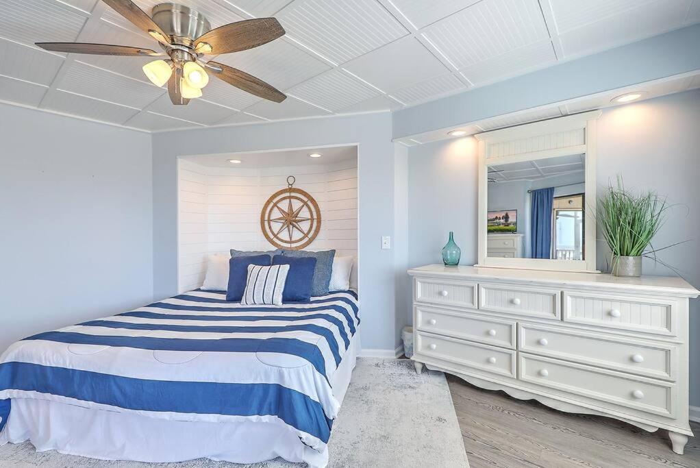 New Listing! Port O' Call B103 - Oceanfront Oasis! Apartment *