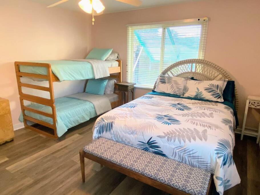 Club 29 - Oceanfront Walkout! End Unit! Isle of Palms