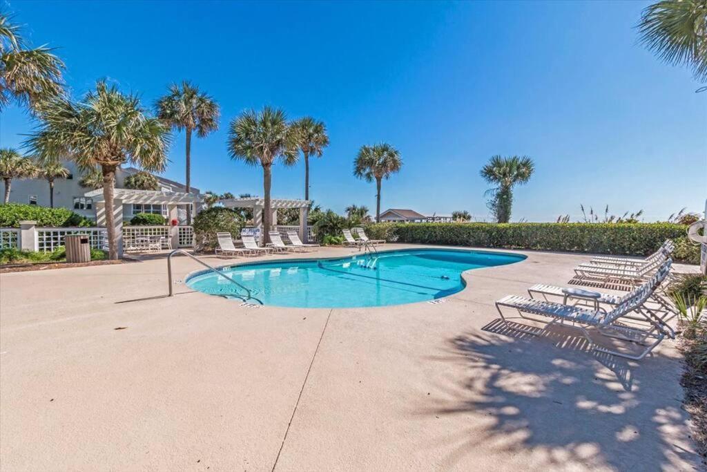 Club 30 - Coastal Oceanfront! Pool! Walkout! Isle of Palms