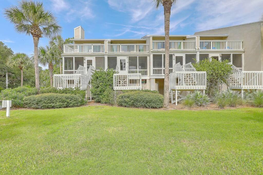 Apartment Club 27 - Oceanview Walkout By And Pool
