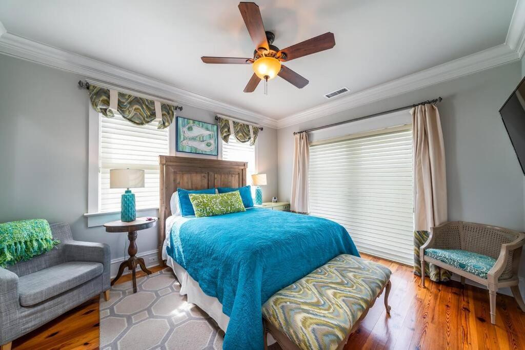 814 Carolina - Custom Private -pool, Roof Deck