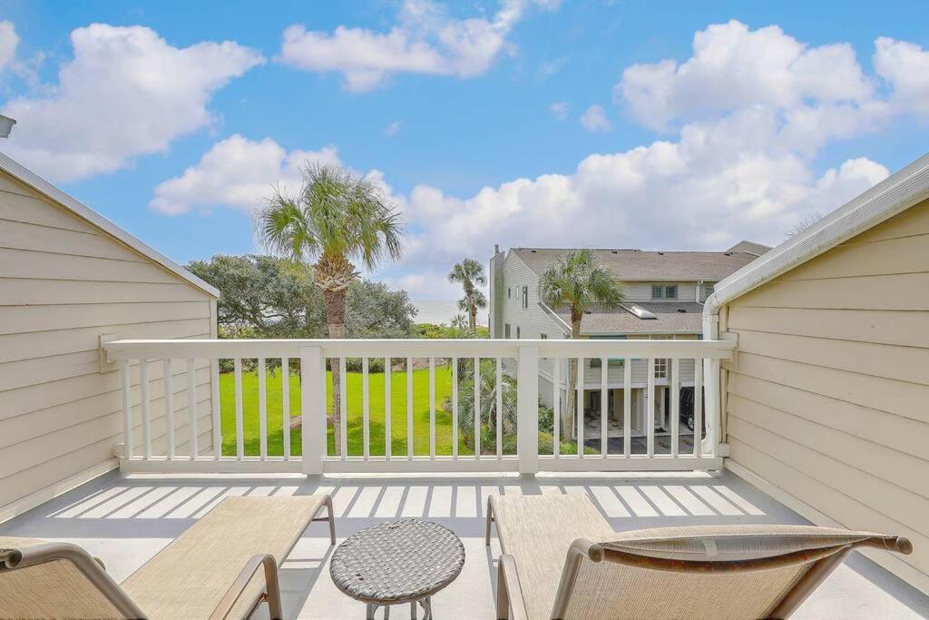 Apartment Club 27 - Oceanview Walkout By And Pool *