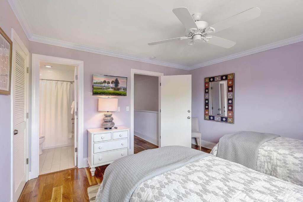 Apartment Club 27 - Oceanview Walkout By And Pool Isle of Palms