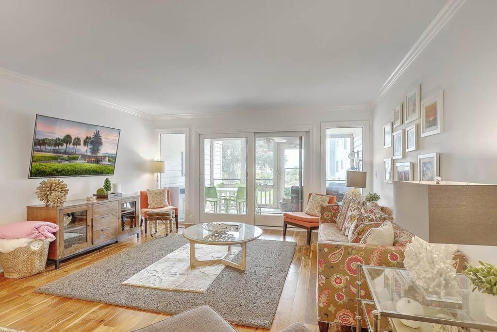 Apartment Club 27 - Oceanview Walkout By And Pool