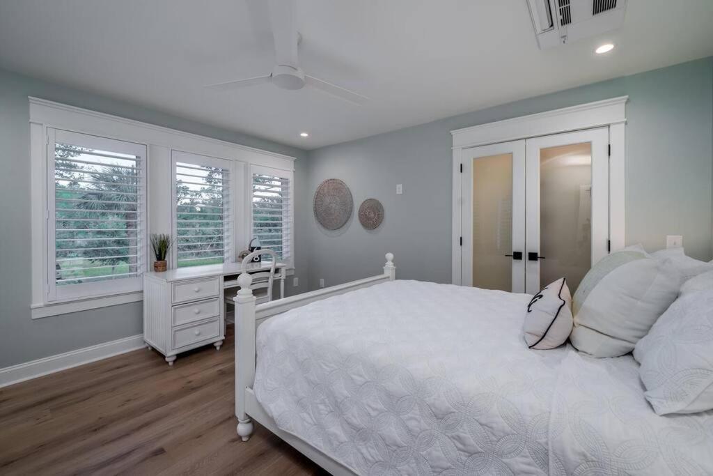 Marsh Island 9 - Sunset On The Island! Renovated Home! * Isle of Palms