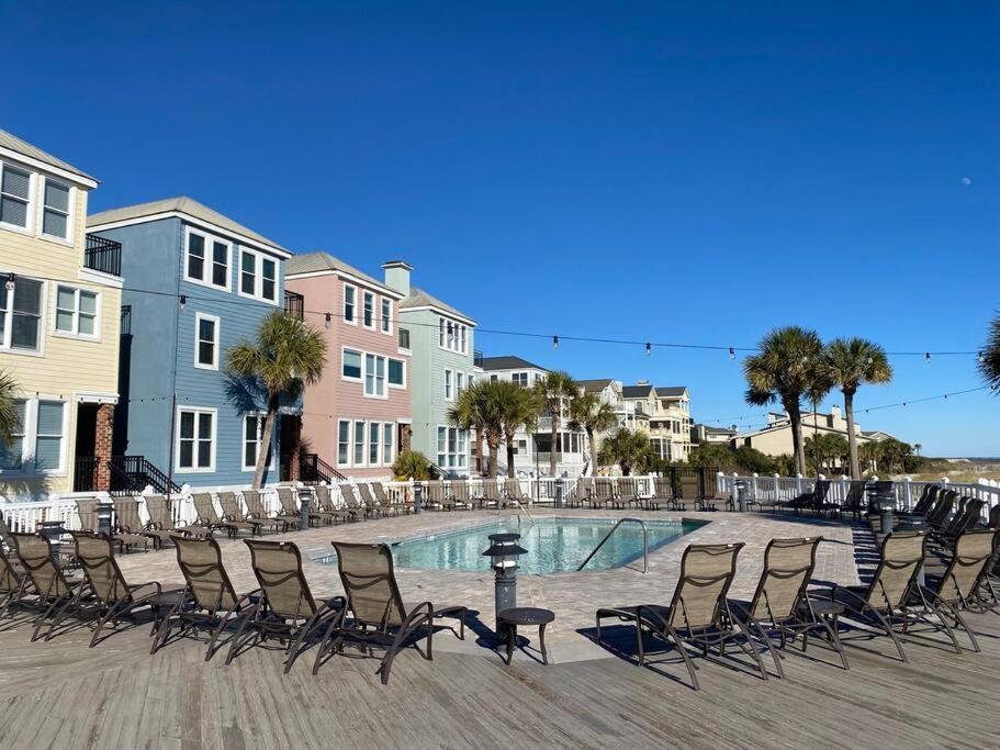 Grand Pavilion 15 - Oceanfront Home! Pool Pass * Isle of Palms