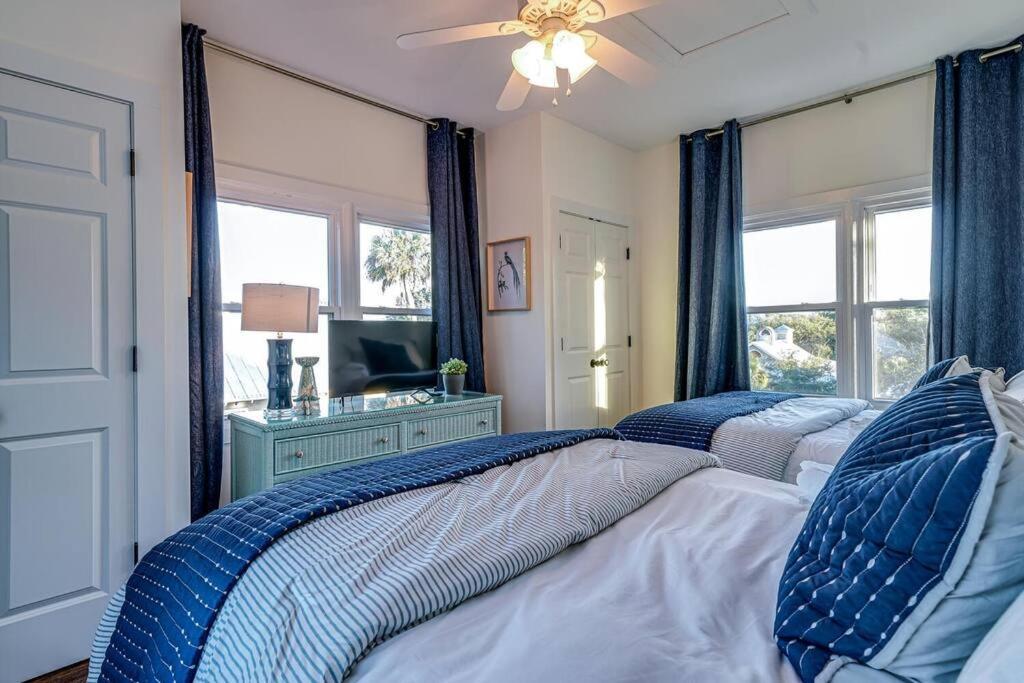 Seaside 81 - Pristine Grand Pavilion Pool Pass *