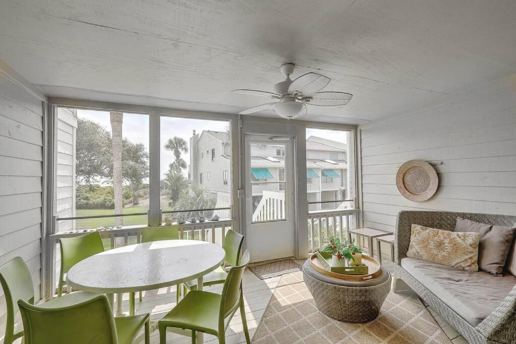 Apartment Club 27 - Oceanview Walkout By And Pool