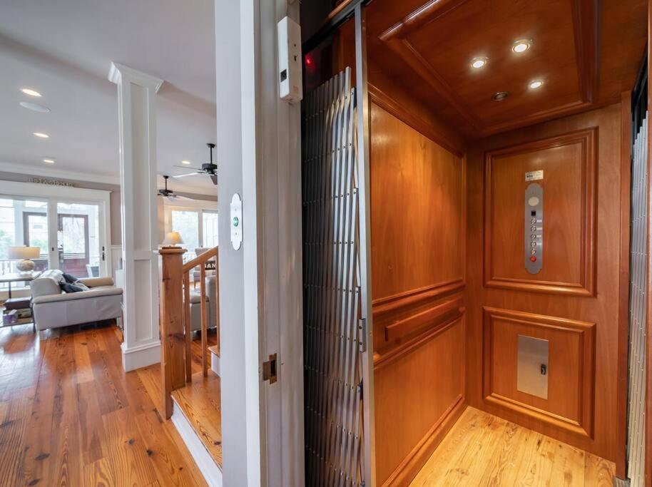814 Carolina - Custom Private -pool, Roof Deck *