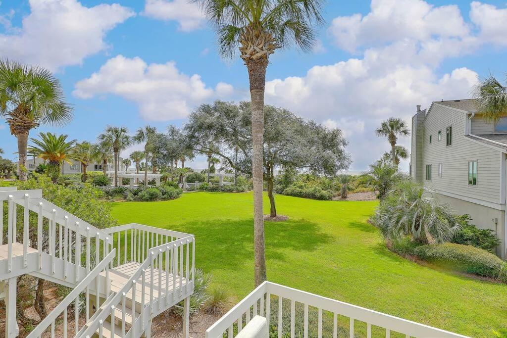 Club 27 - Oceanview Walkout By And Pool Isle of Palms