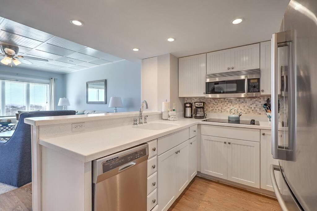 New Listing! Port O' Call B103 - Oceanfront Oasis! *