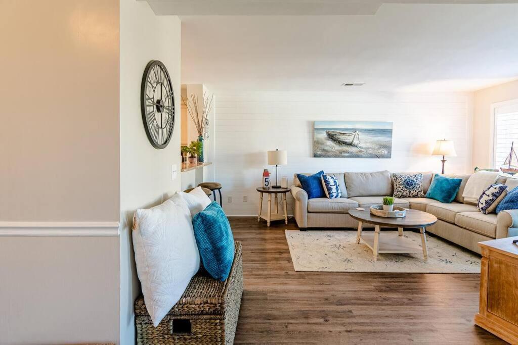 Tidewater I102 - Beautiful Oceanview! First Floor Walkout! Apartment *