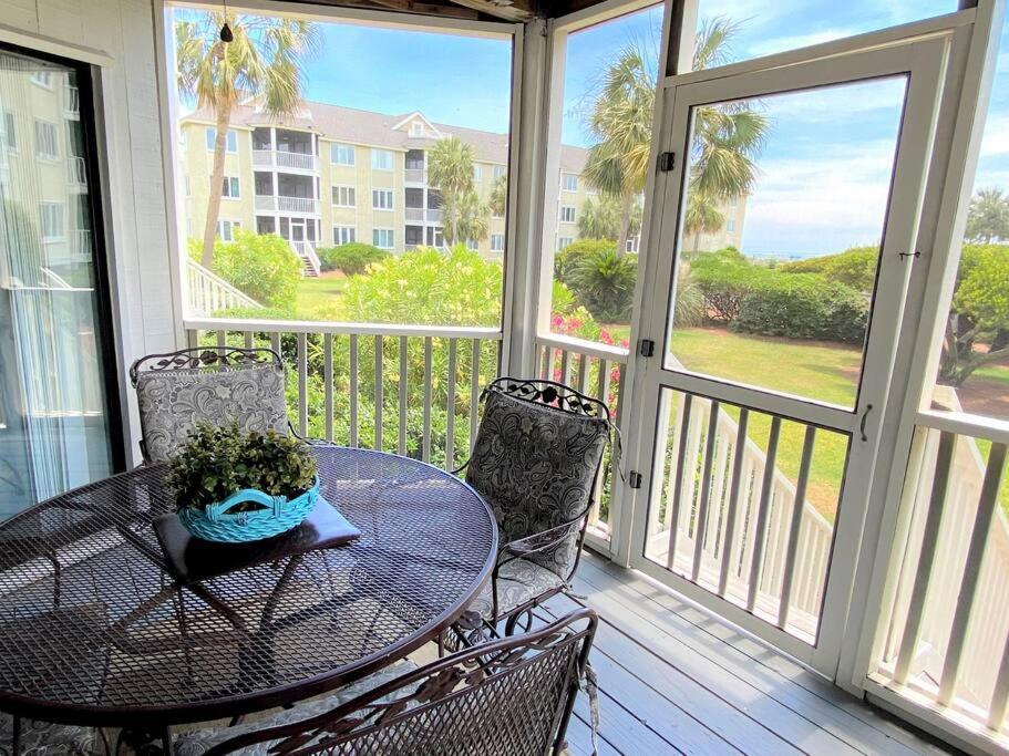 Port O' Call D101 - & Pool Lovers Dream! 1st Floor!