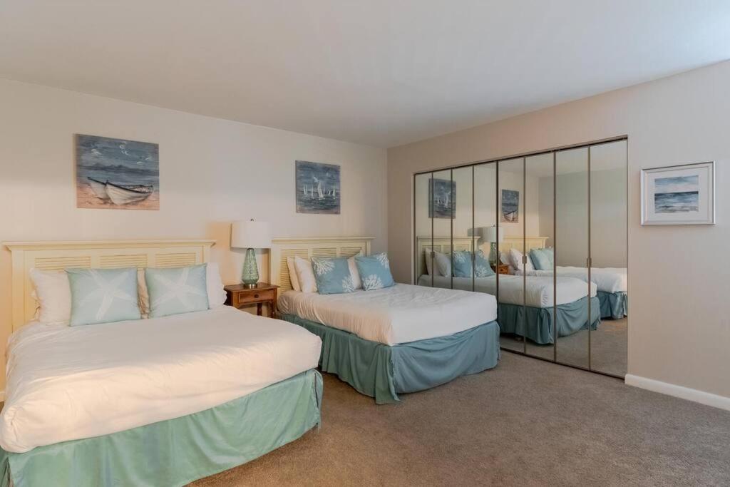 Seascape 315 - Oceanfront Overlooking Pool Apartment *