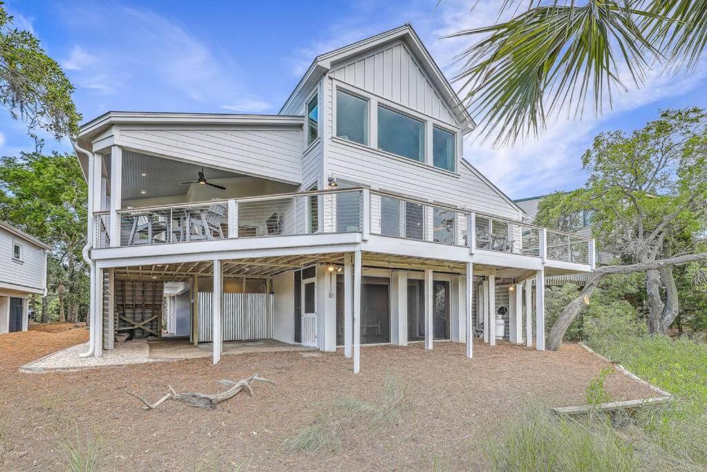 Marsh Island 9 - Sunset On The Island! Renovated Home! Holiday home Isle of Palms