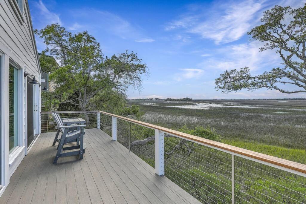 Marsh Island 9 - Sunset On The Island! Renovated Home! *