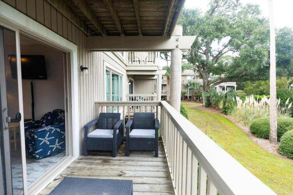 Lagoon 9 - Superb By Pool! Short Walk To Apartment Isle of Palms