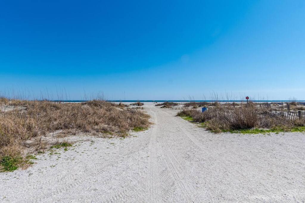 Apartment Tidewater I102 - Beautiful Oceanview! First Floor Walkout! Isle of Palms