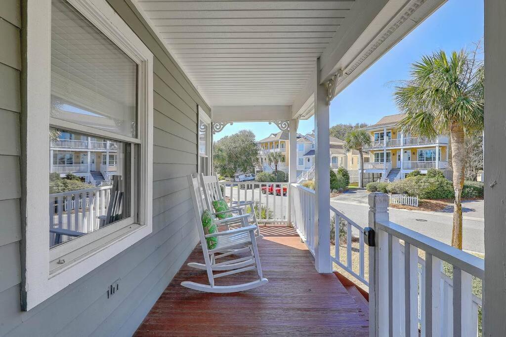 Holiday home Pelican Bay 13 - Cozy Beachside Retreat! - Access! Isle of Palms