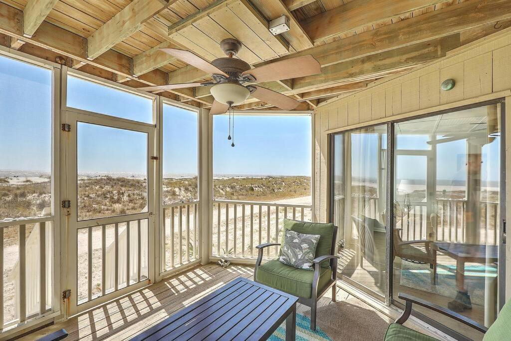 Apartment New Listing! Port O' Call B103 - Oceanfront Oasis!