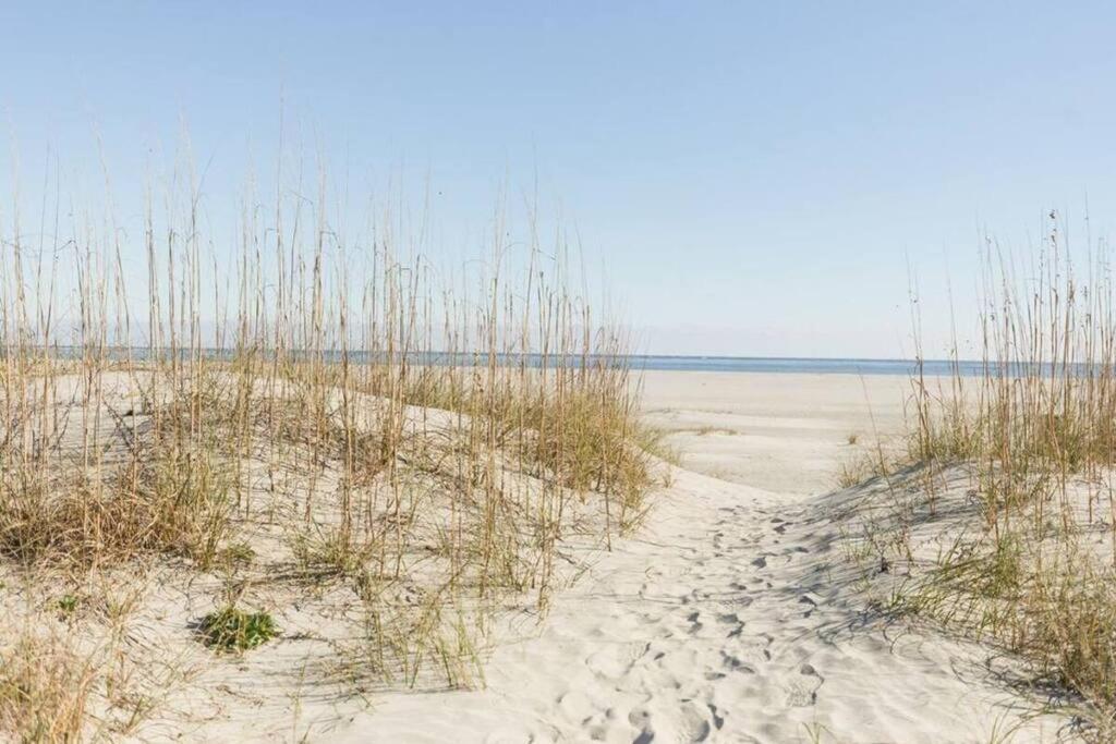 Port O' Call B201 - Direct Oceanfront Views Apartment *