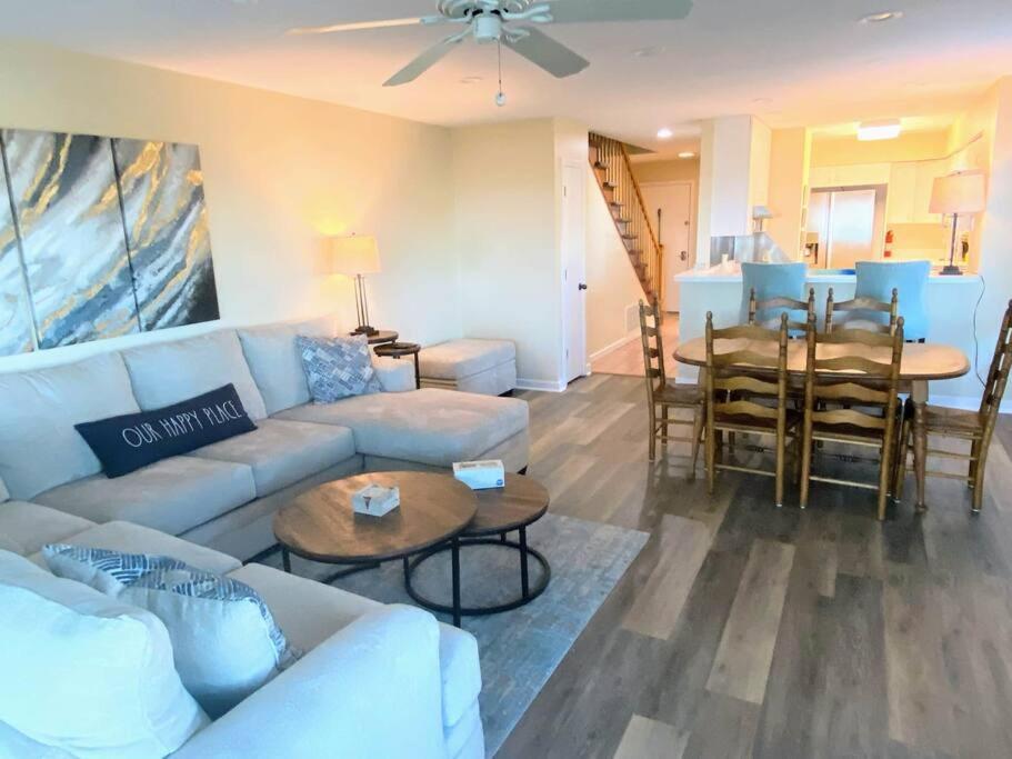 Club 29 - Oceanfront Walkout! End Unit! Apartment Isle of Palms