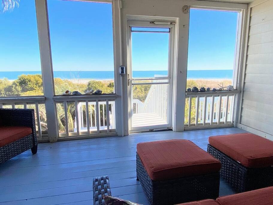 Club 29 - Oceanfront Walkout! End Unit! * Isle of Palms