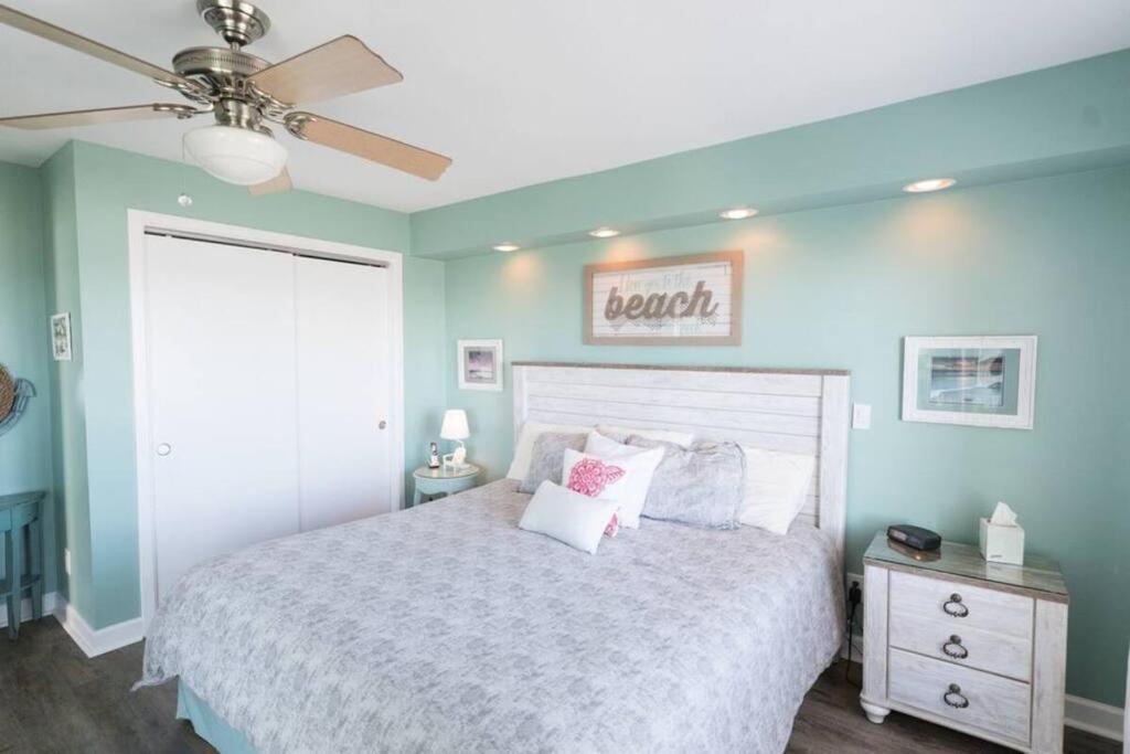 Port O' Call B201 - Direct Oceanfront Views Isle of Palms