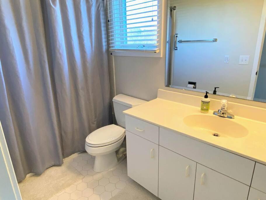 Club 29 - Oceanfront Walkout! End Unit! * Isle of Palms