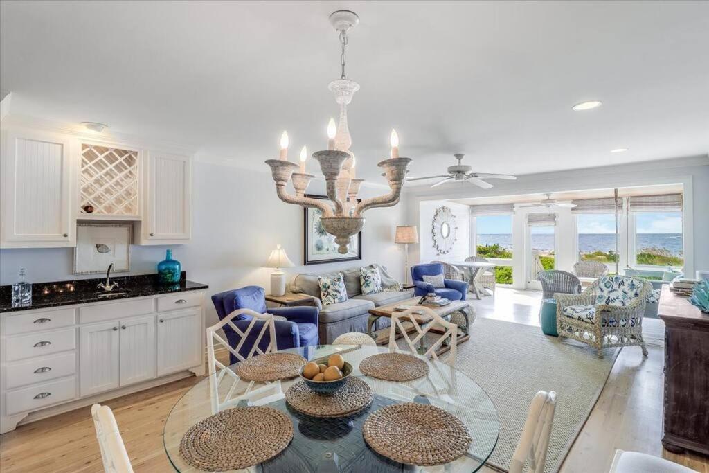 Club 30 - Coastal Oceanfront! Pool! Walkout! Apartment *