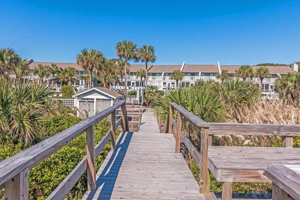 Club 30 - Coastal Oceanfront! Pool! Walkout! Apartment Isle of Palms