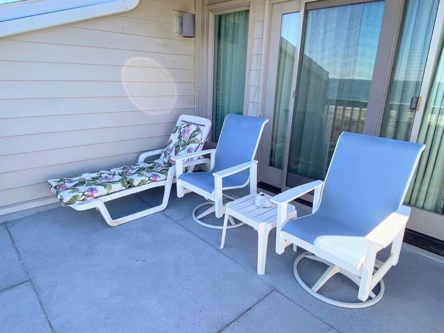 Apartment Club 29 - Oceanfront Walkout! End Unit! *