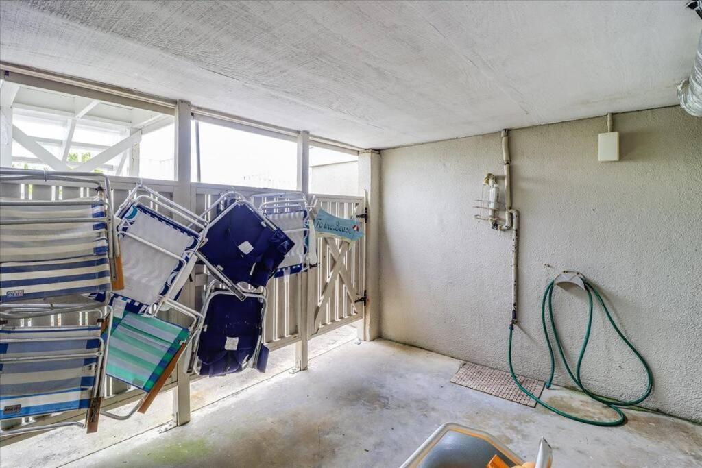 Club 30 - Coastal Oceanfront! Pool! Walkout!