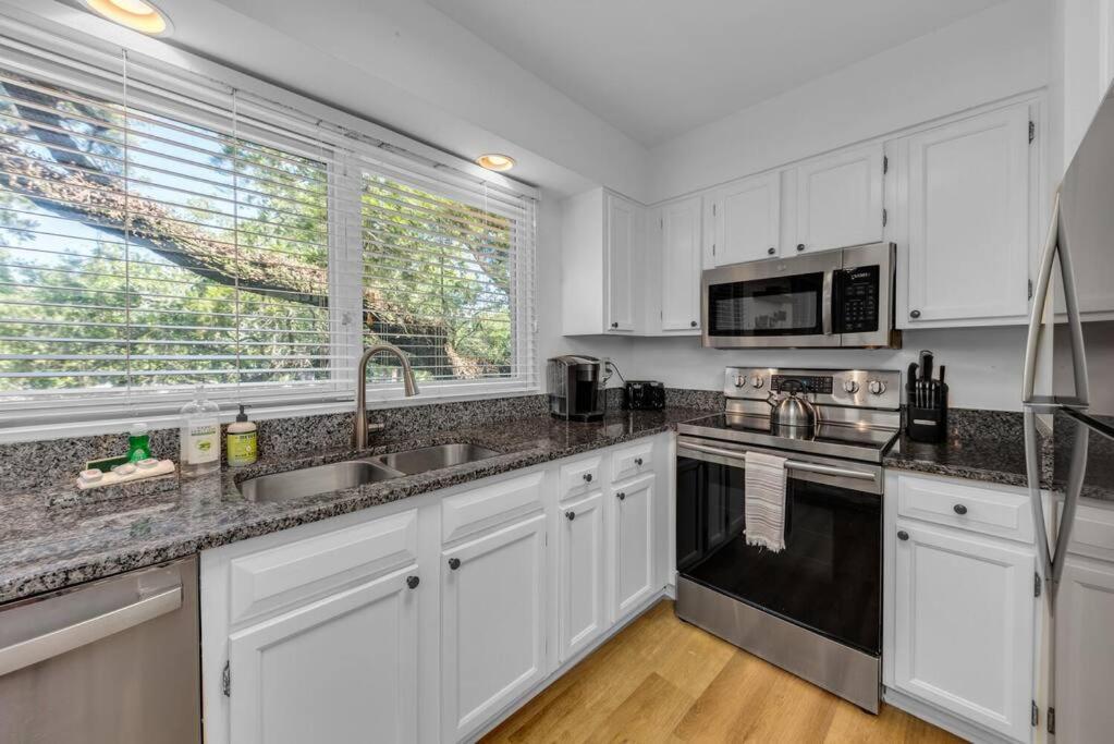 Seagrove 5b - Oceanside In The Trees * Isle of Palms