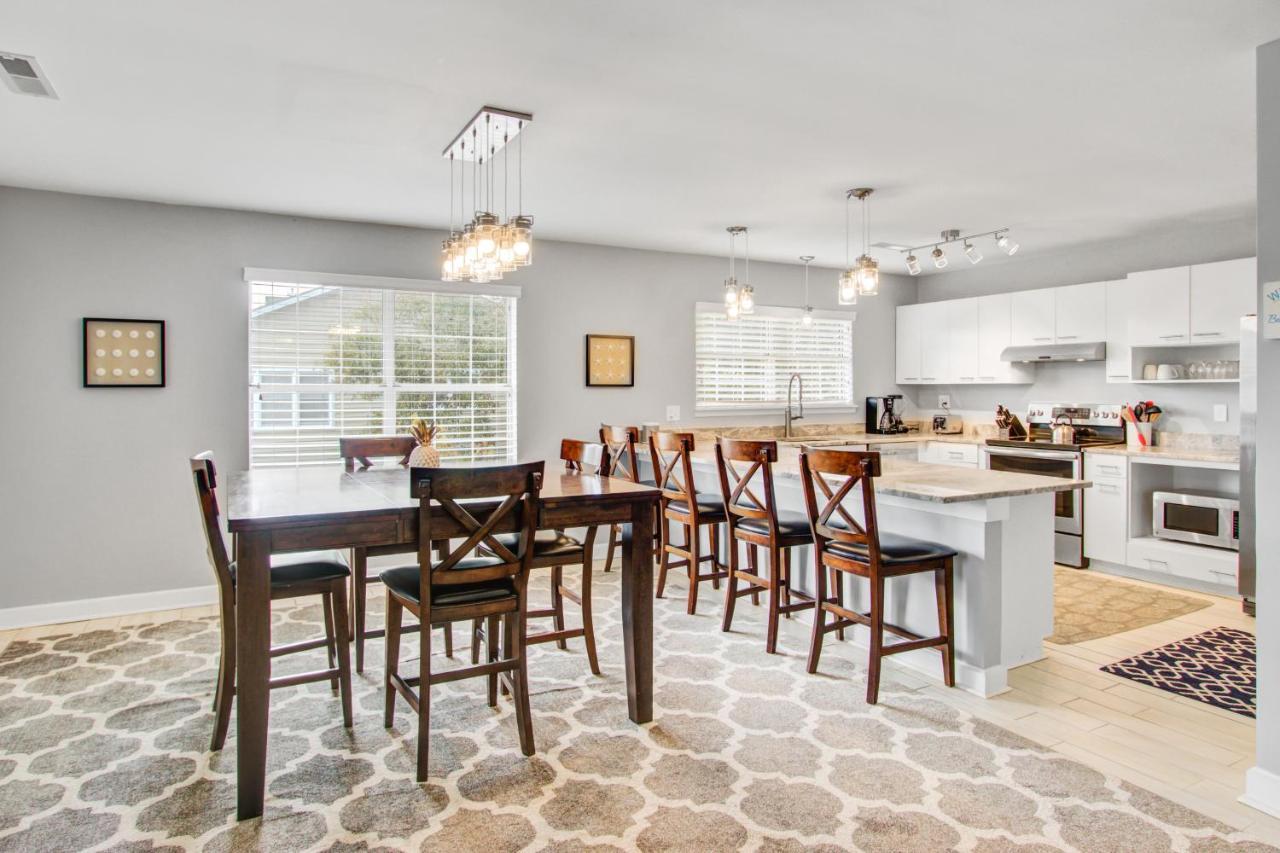 Palm Boulevard 2403 - Upstairs Holiday home Isle of Palms