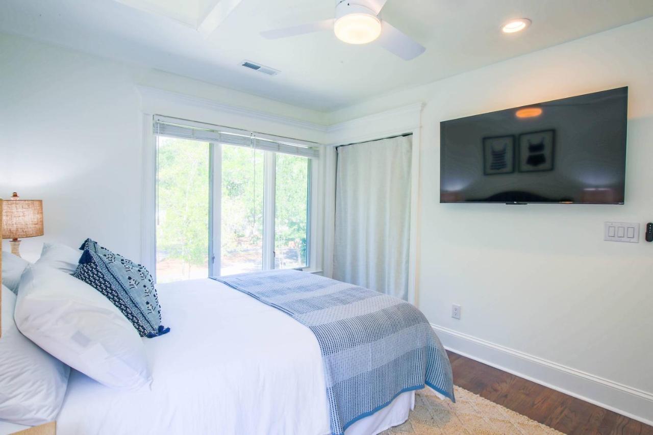 Holiday home The Lazy Palm Isle of Palms