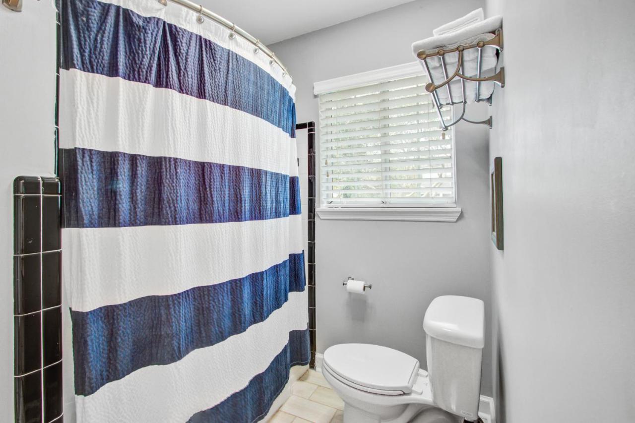 Palm Boulevard 2403 - Upstairs Holiday home *
