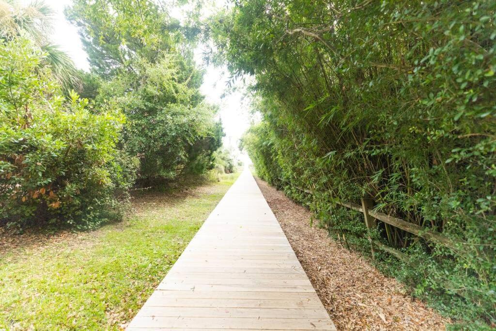 Lagoon 25 - Heart Of Wild Dunes, Quick Walk To Apartment Isle of Palms