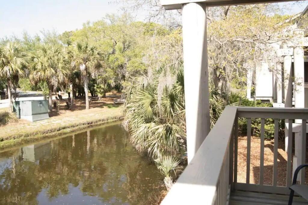 Apartment Lagoon 25 - Heart Of Wild Dunes, Quick Walk To Isle of Palms