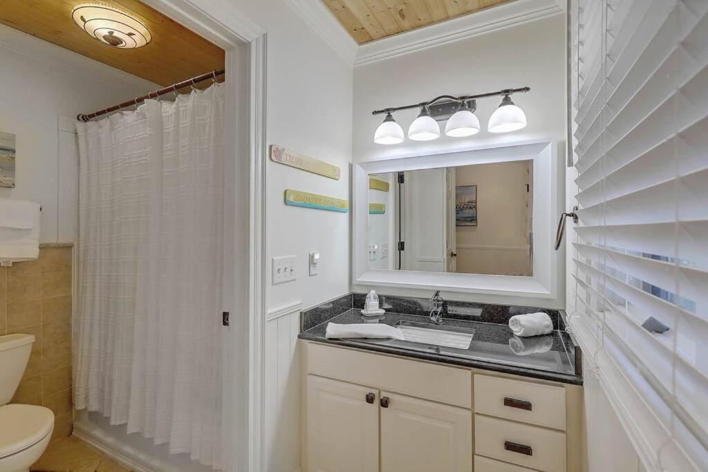 Lagoon 22 - Private Villa! Close Walk To Beach! * Isle of Palms