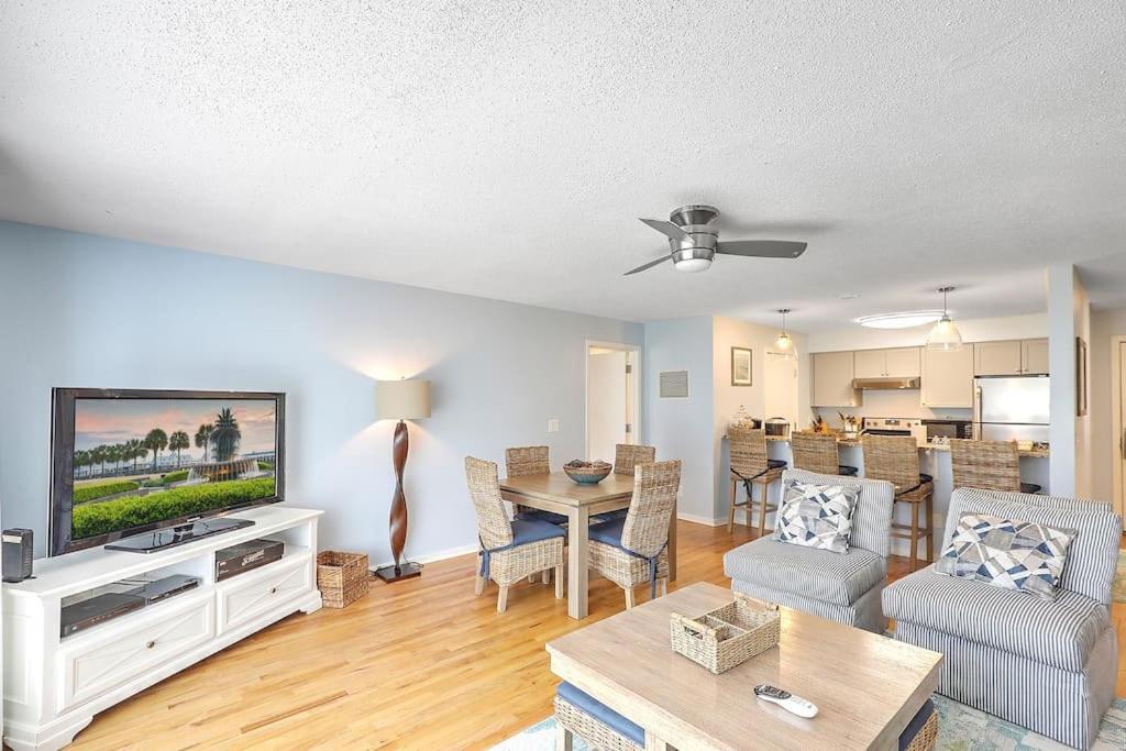 New Listing! Lagoon 29 - Near Beach! Lagoon View! Apartment Isle of Palms