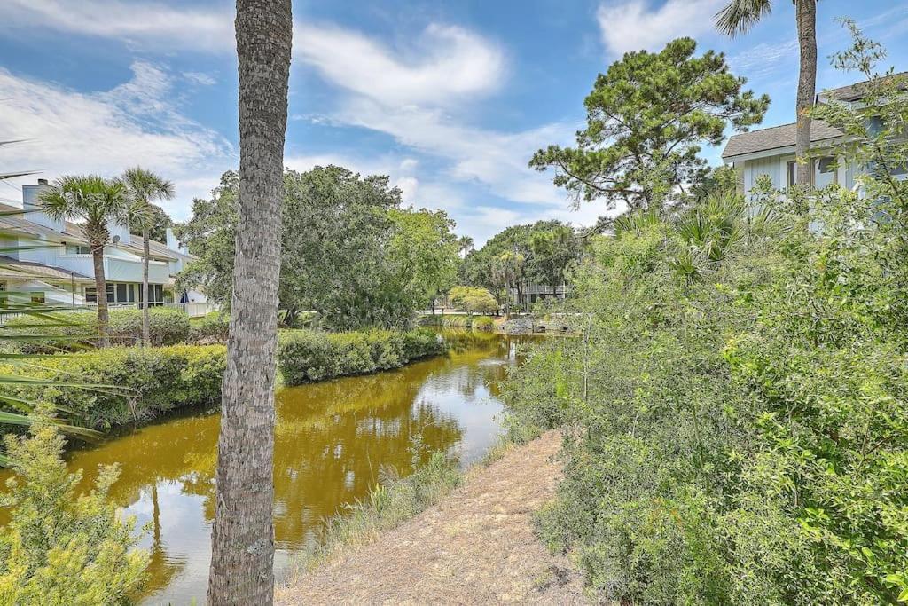 New Listing! Lagoon 29 - Near Beach! Lagoon View! Apartment Isle of Palms