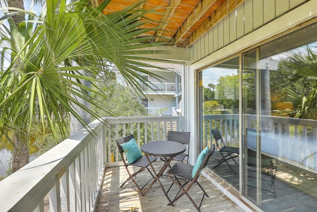 New Listing! Lagoon 29 - Near Beach! Lagoon View! Apartment