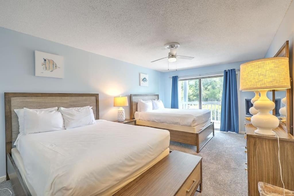 New Listing! Lagoon 29 - Near Beach! Lagoon View! Apartment Isle of Palms