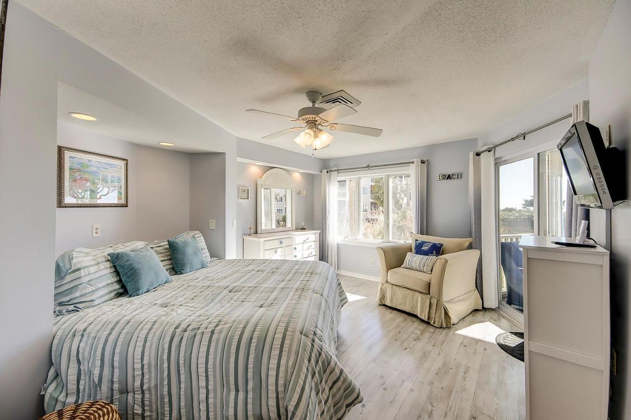 Port O' Call D-103 Apartment