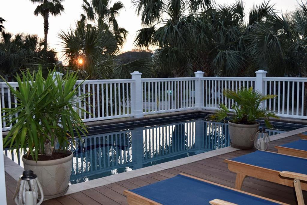 1 Palm Court * Isle of Palms