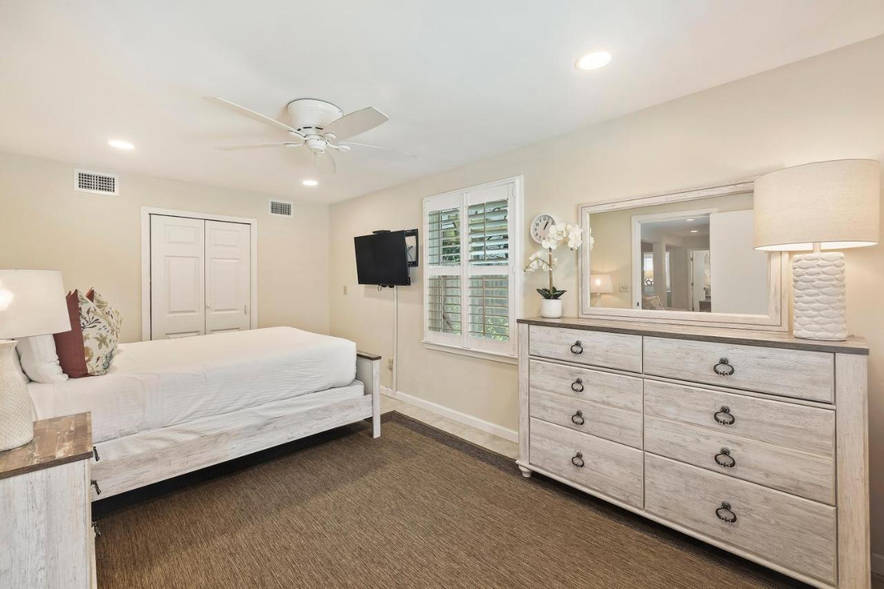 Holiday home 411 Carolina Blvd